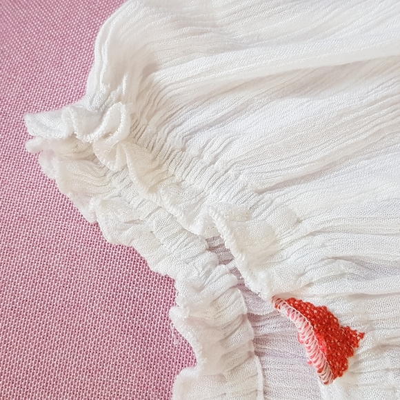 NWT New Embroidered Geometric Romper - Picture 11 of 12